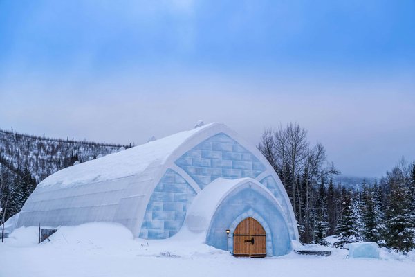 Comment vivre une nuit en igloo dans les Alpes ?